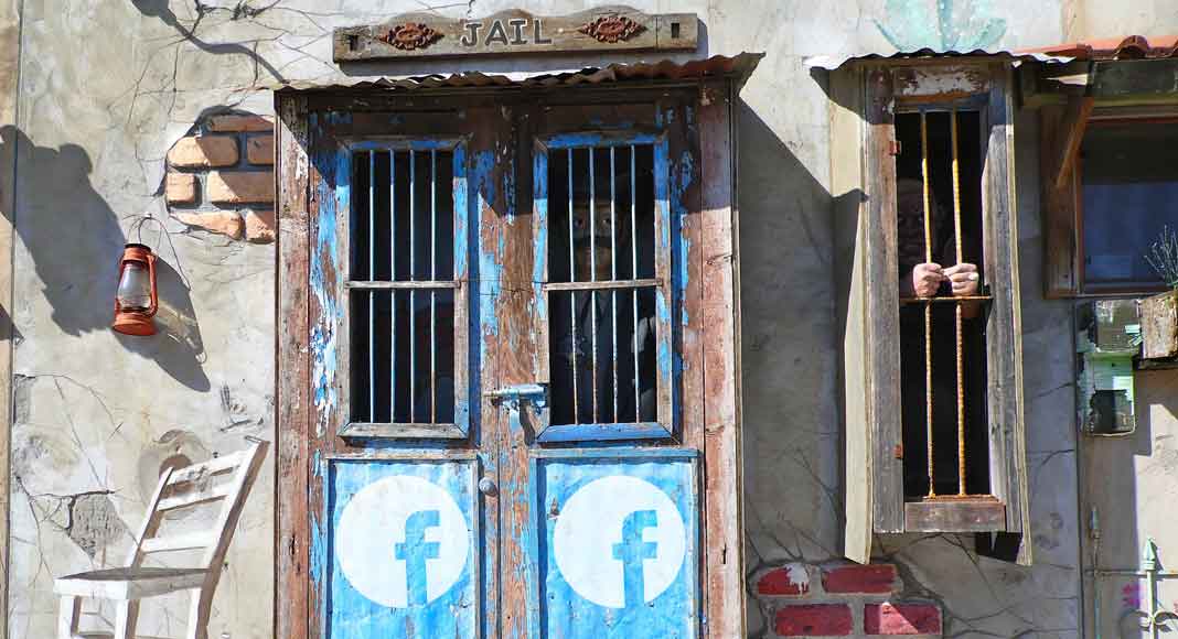 Facebook: prigione o internet parallelo?